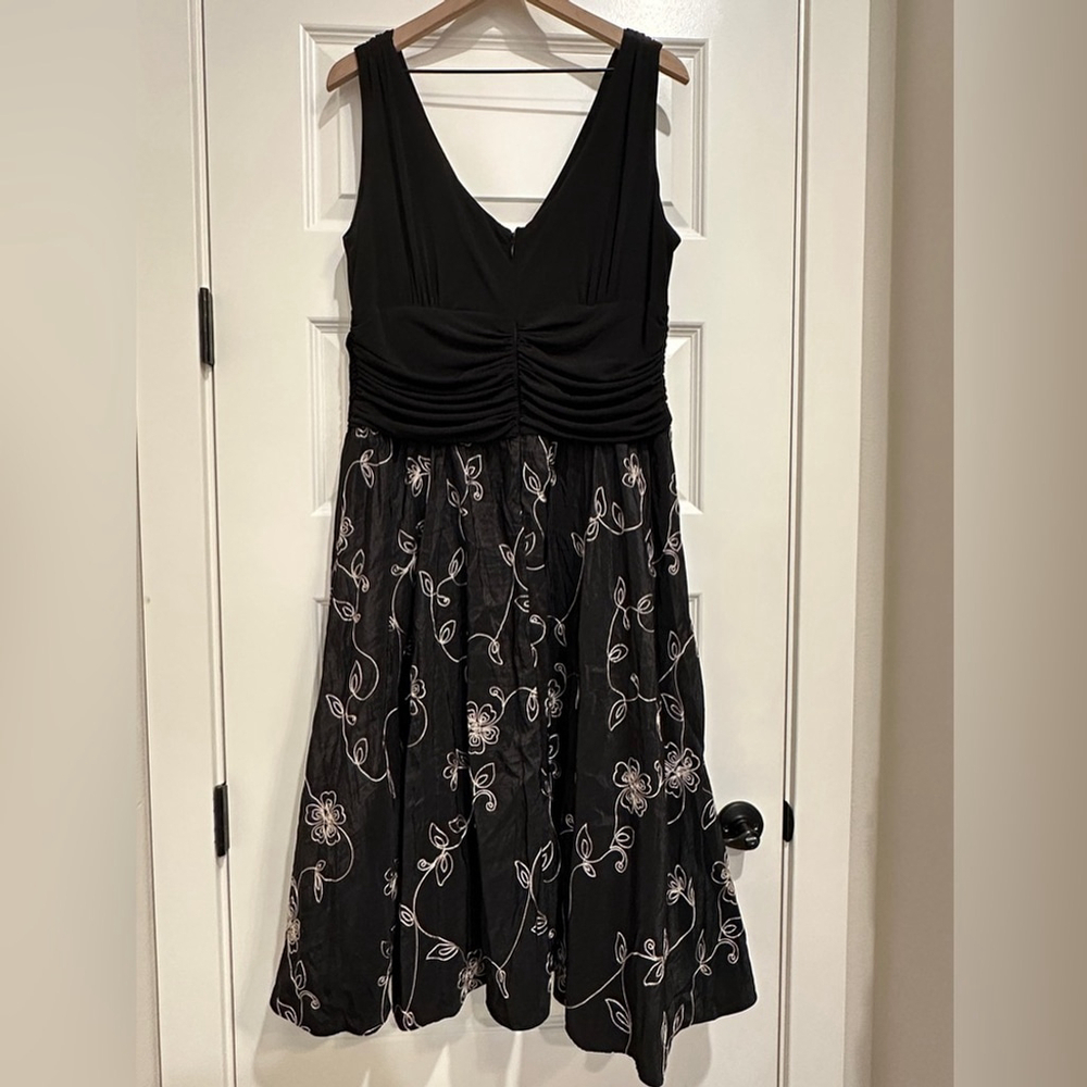 Dress Barn Black V-Neck Floral Embroidered Fit-and-Flare Dress - Picture 5 of 12